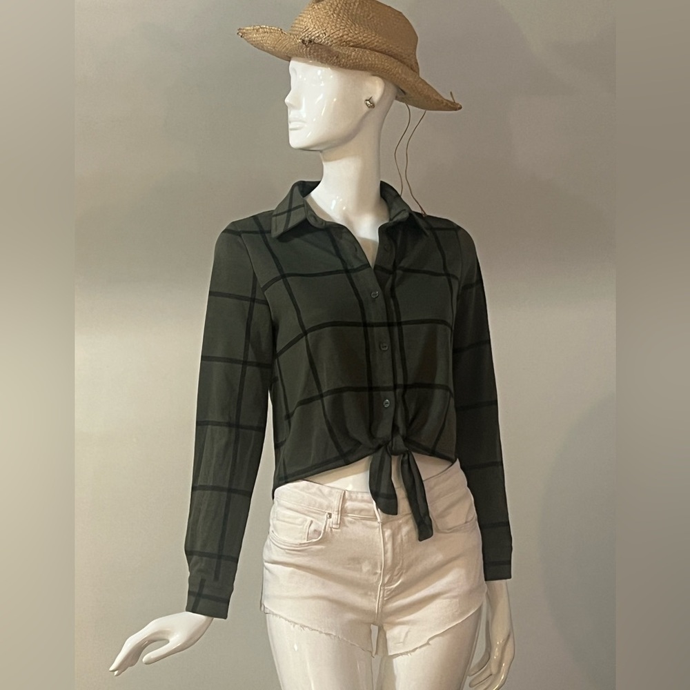 6- NWT Chocolate USA Green & Black & Maroon & Black Plaid Crop Tops Bundle of 6 - Picture 2 of 7